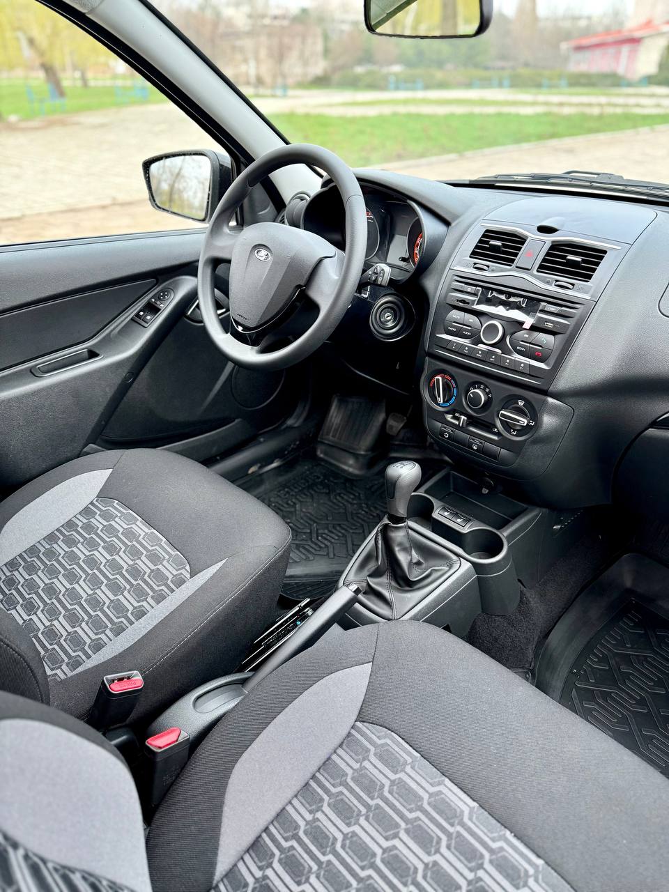 Lada Granta CROSS 2026 в Мариуполе