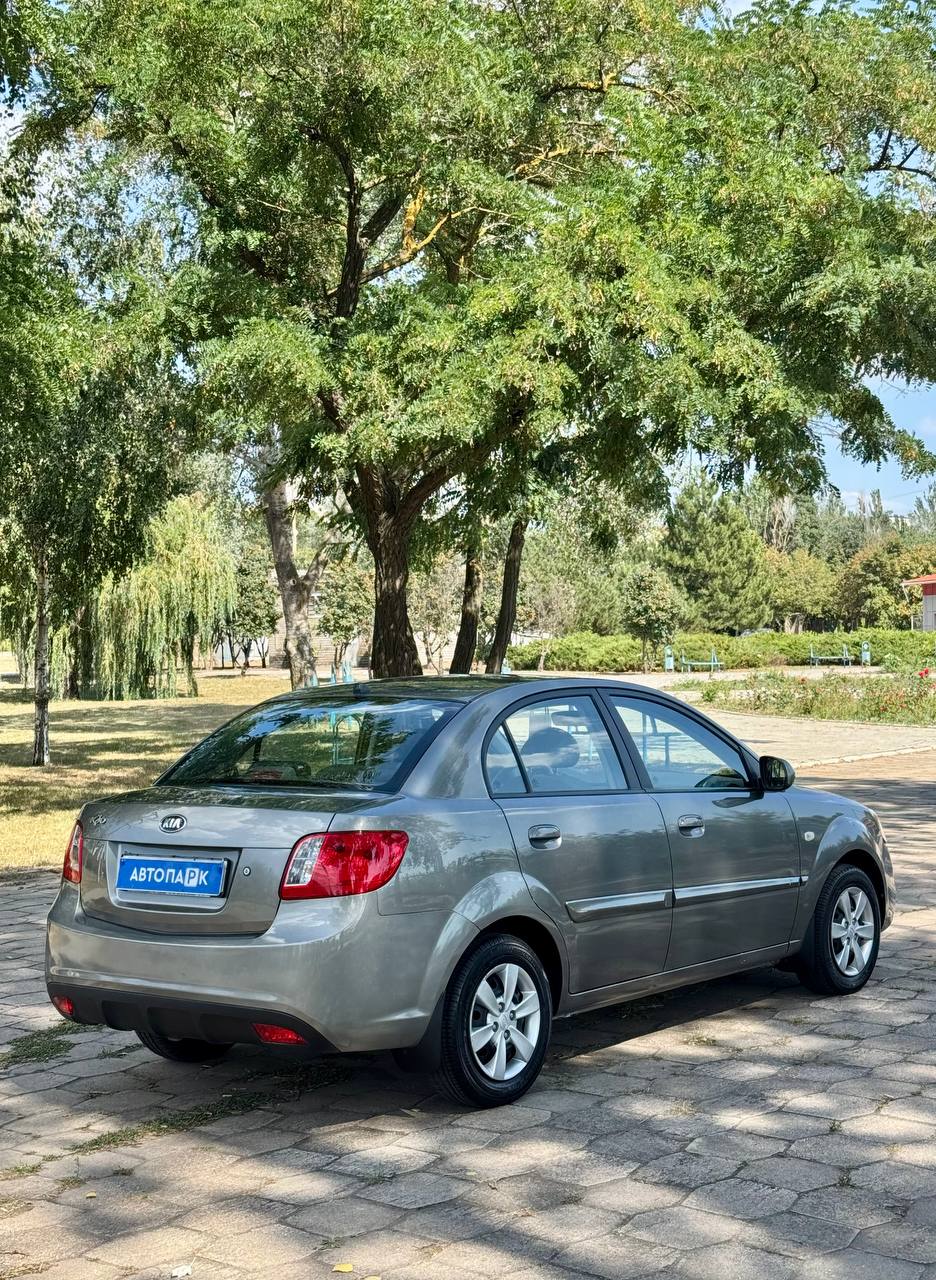 KIA Rio II Restyling 2011 в Мариуполе